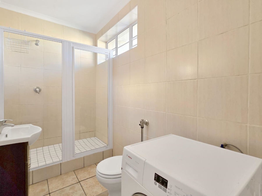 3 Bedroom Property for Sale in Zonnebloem Western Cape